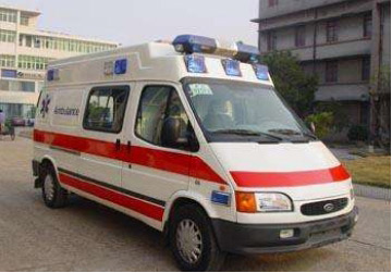 三台县救护车租赁